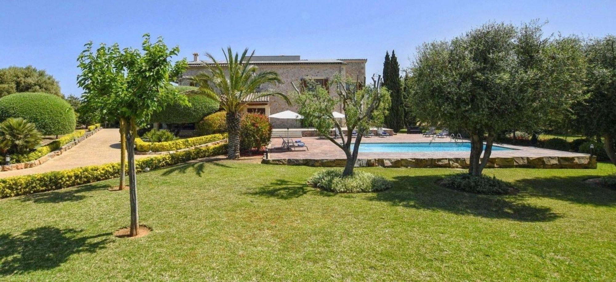 Atemberaubende Mit Pool Und Panoramablick In Unmittelbarer Naehe Von Und Dem Alcudia (Mallorca)